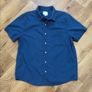 Men’s American Eagle Button Up